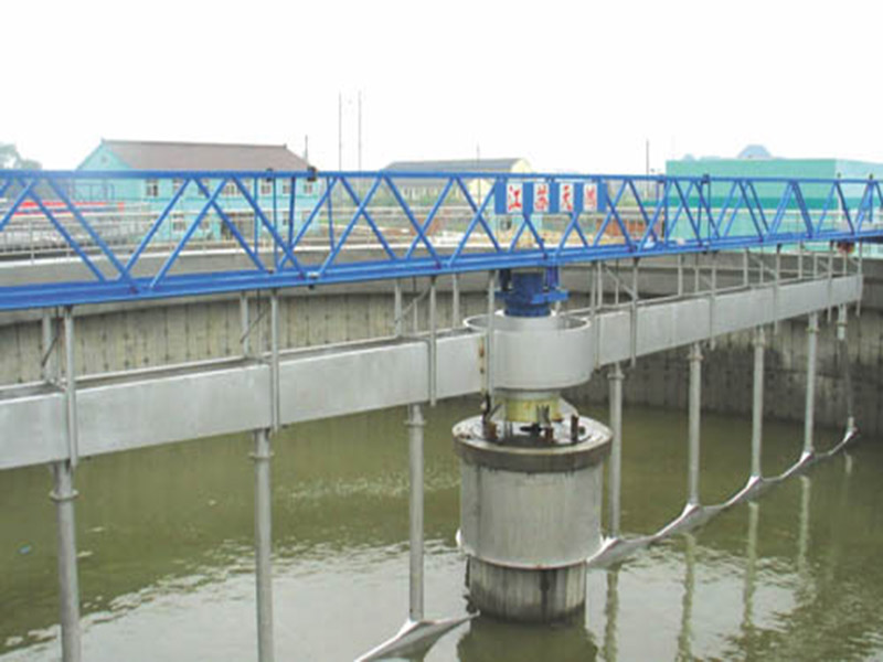 江蘇疊螺機(jī)廠家闡述泥水一體才是治理關(guān)鍵